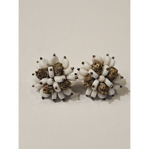 Vintage Jonne Signed Cluster Clip-On Earrings White‎ Gold Tone Beads
